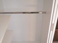 Begehbarer Kleiderschrank