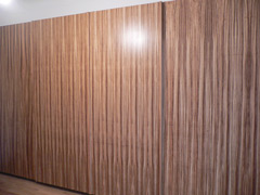 Kleiderschrank